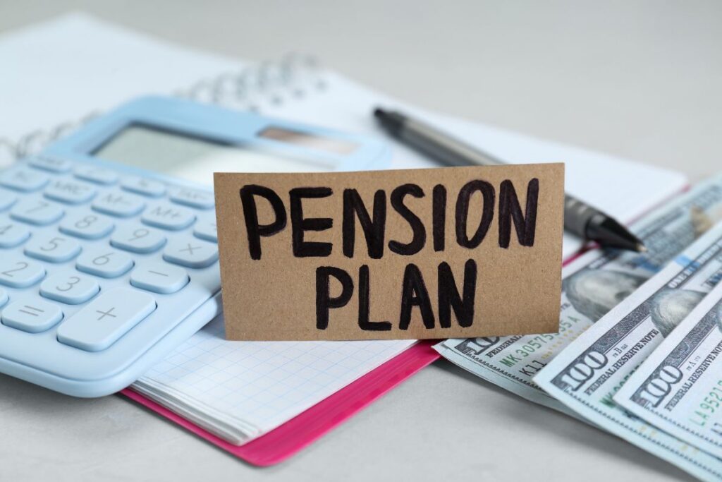 Hybrid Pension Plans: What They Are, Pros, Cons & Examples